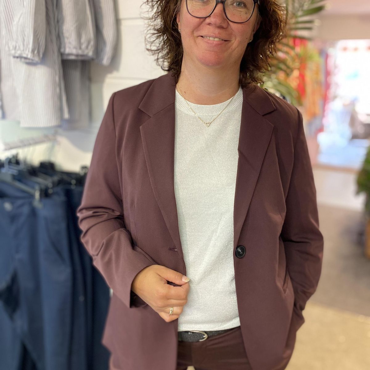 KA Sakura Blazer, Fugde