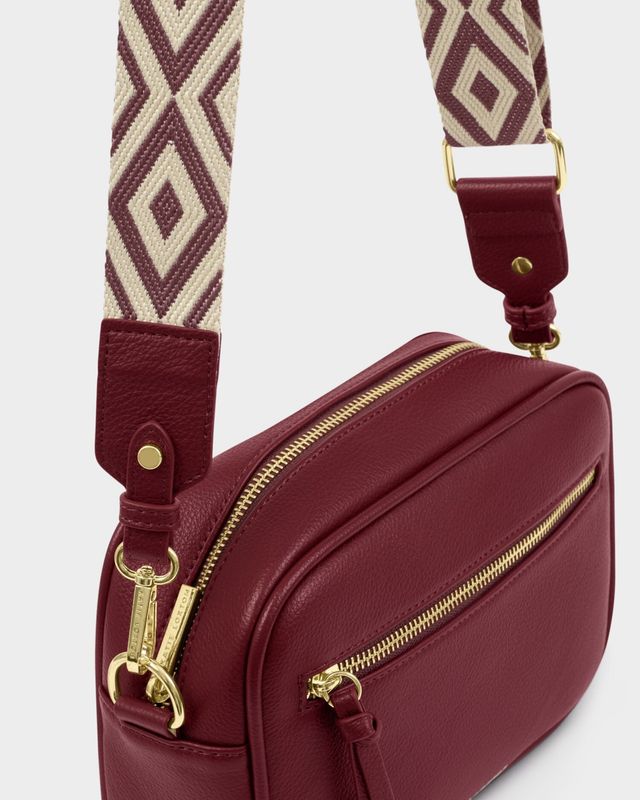 HALLIE Crossbody, cherry
