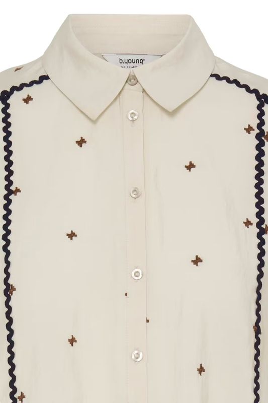 BYirisa skjorte, offwhite m/broderier