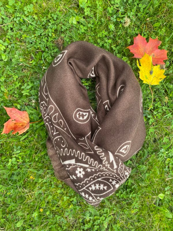 Paisley skjerf, mørk brun